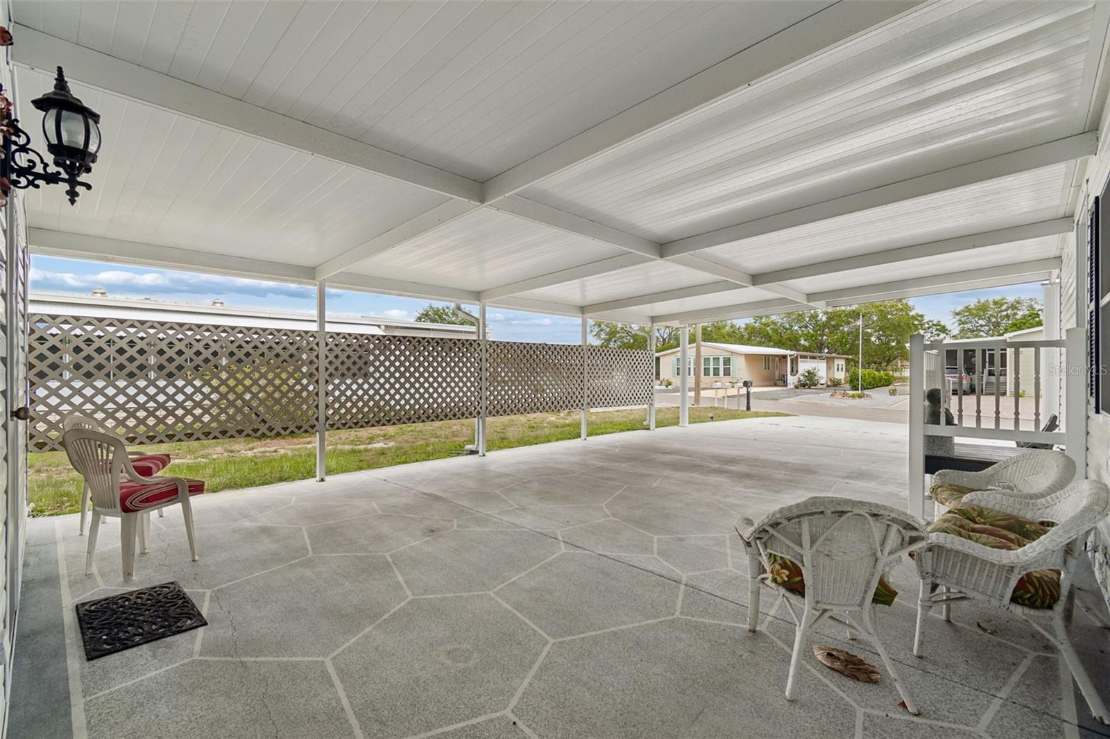 Image 6 of 34 For 14131 Delsilver Drive