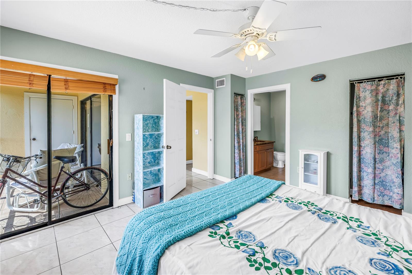 Image 14 of 41 For 3001 58th Avenue S 315