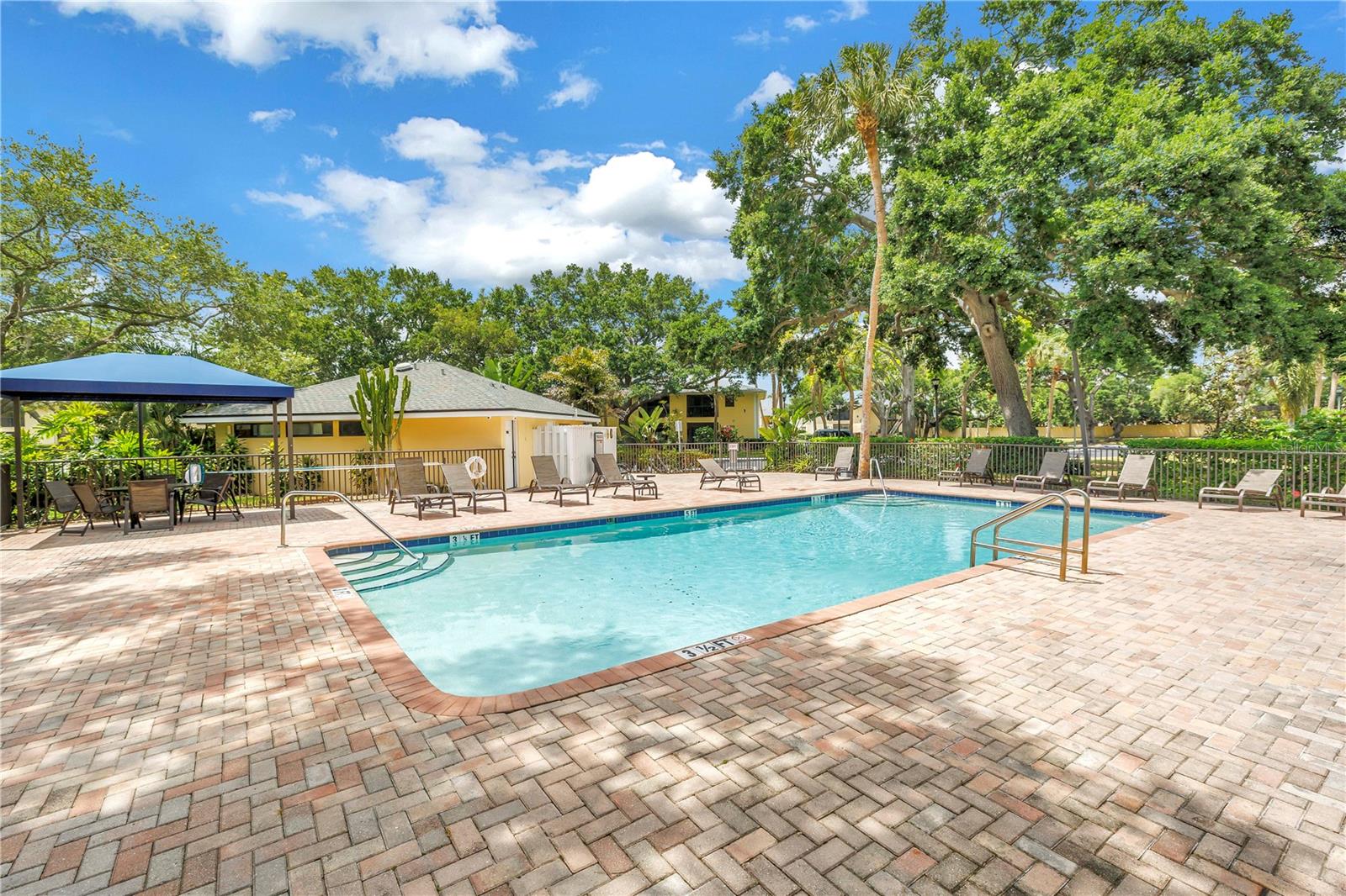 Image 34 of 41 For 3001 58th Avenue S 315