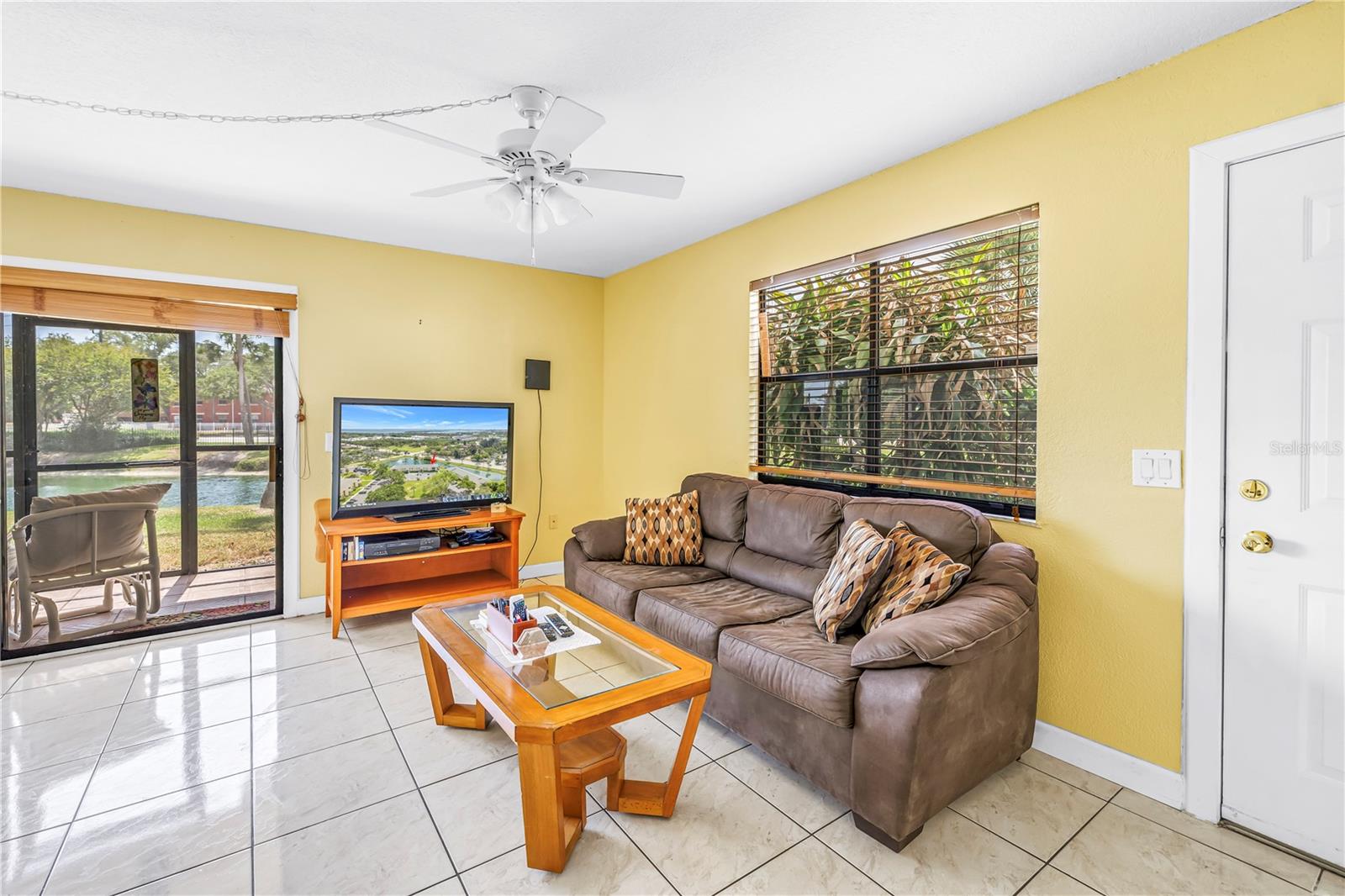 Image 6 of 41 For 3001 58th Avenue S 315