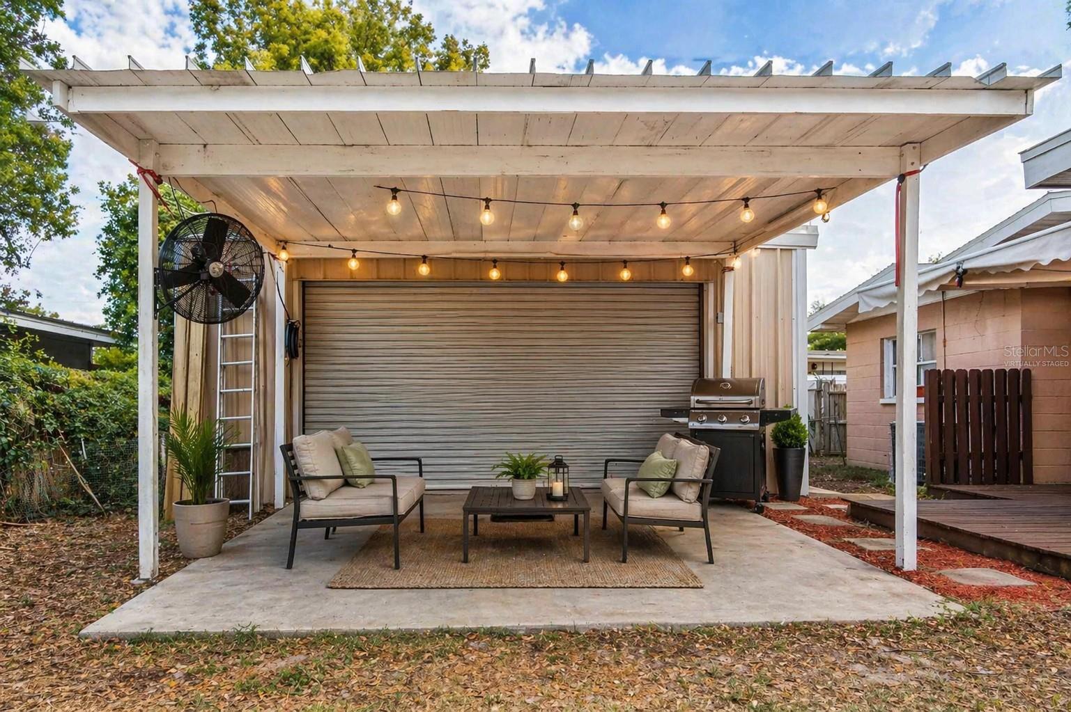 Listing photo id 29 for 7003 Howard Avenue