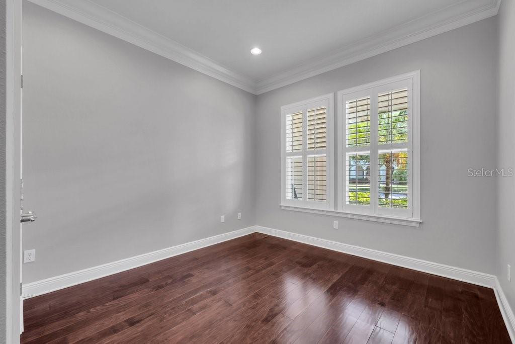 Image 20 of 61 For 5917 Alana Leigh Place