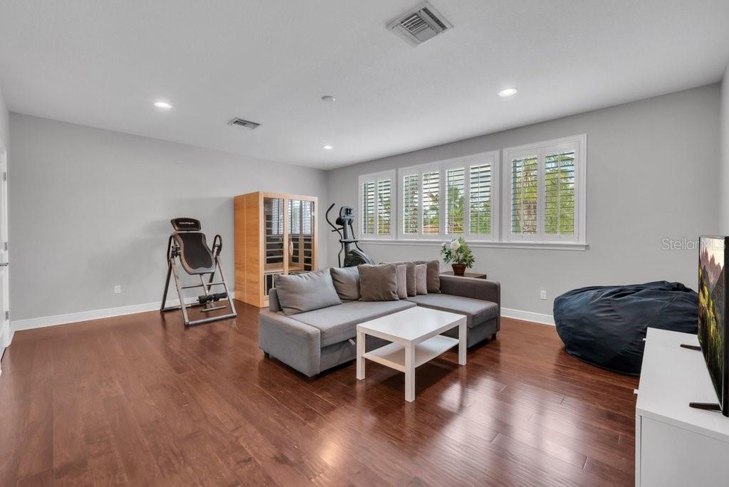 Image 29 of 61 For 5917 Alana Leigh Place