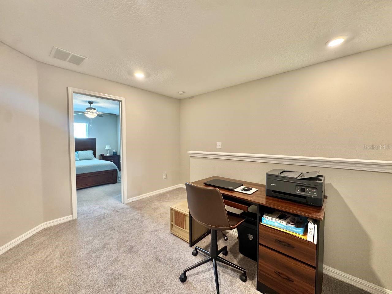 Listing photo id 15 for 3587 Bellmeade Court 3587