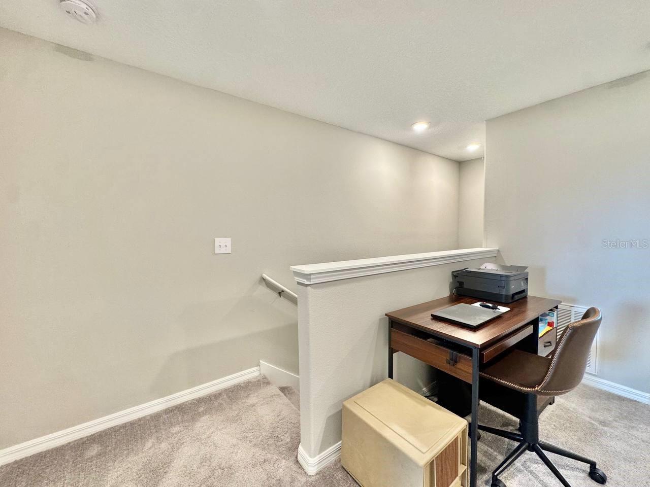 Listing photo id 16 for 3587 Bellmeade Court 3587