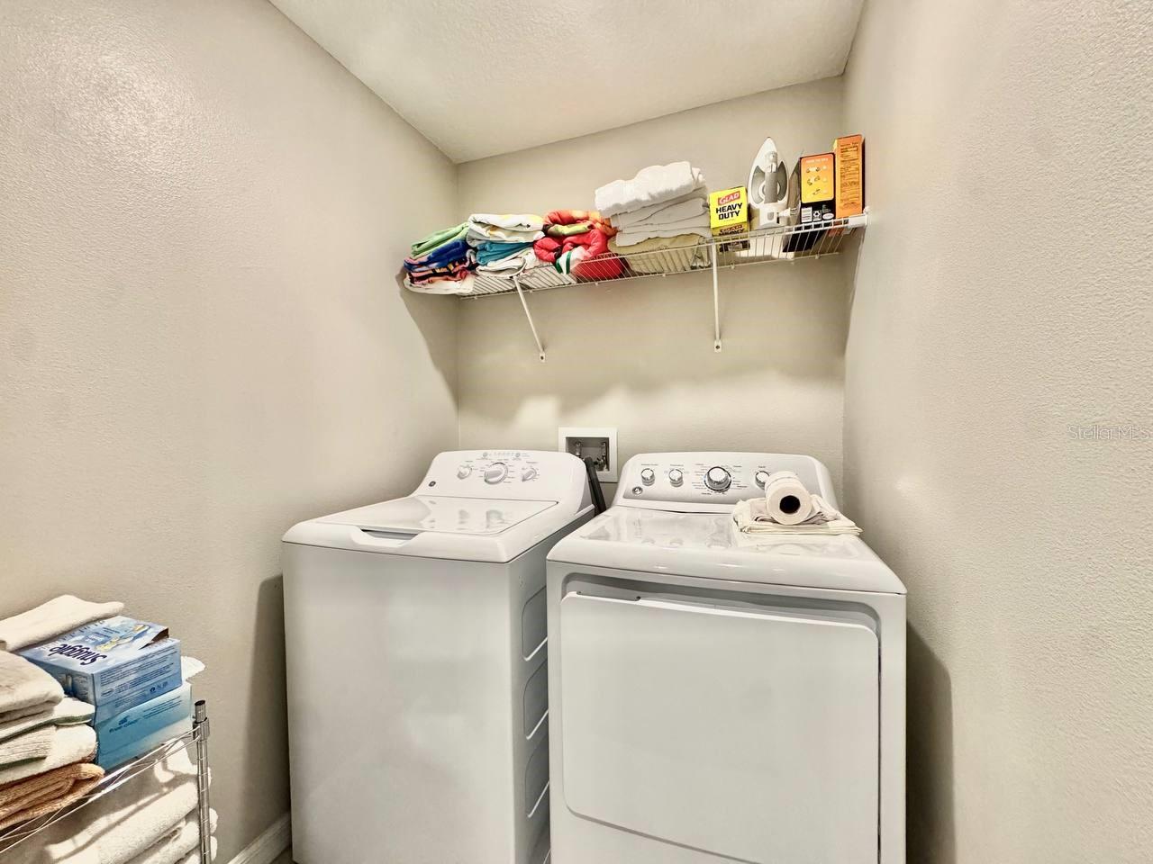 Listing photo id 17 for 3587 Bellmeade Court 3587