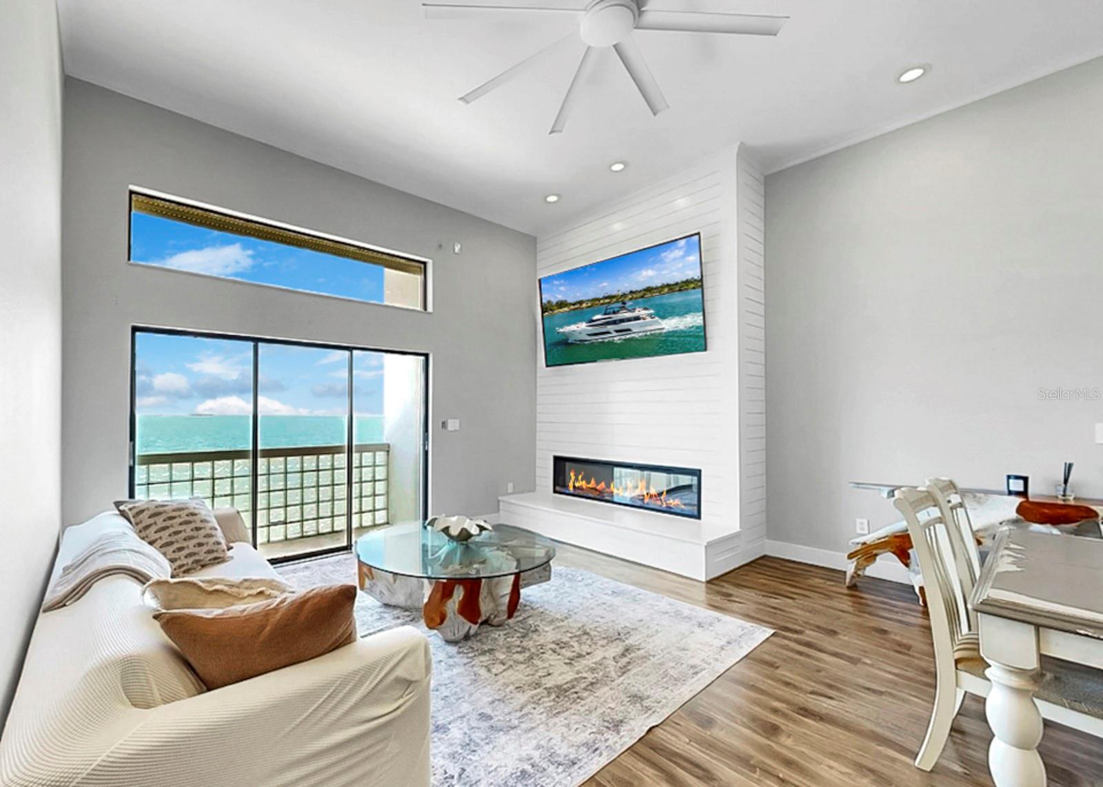 Image 13 of 41 For 6504 Surfside Boulevard 4