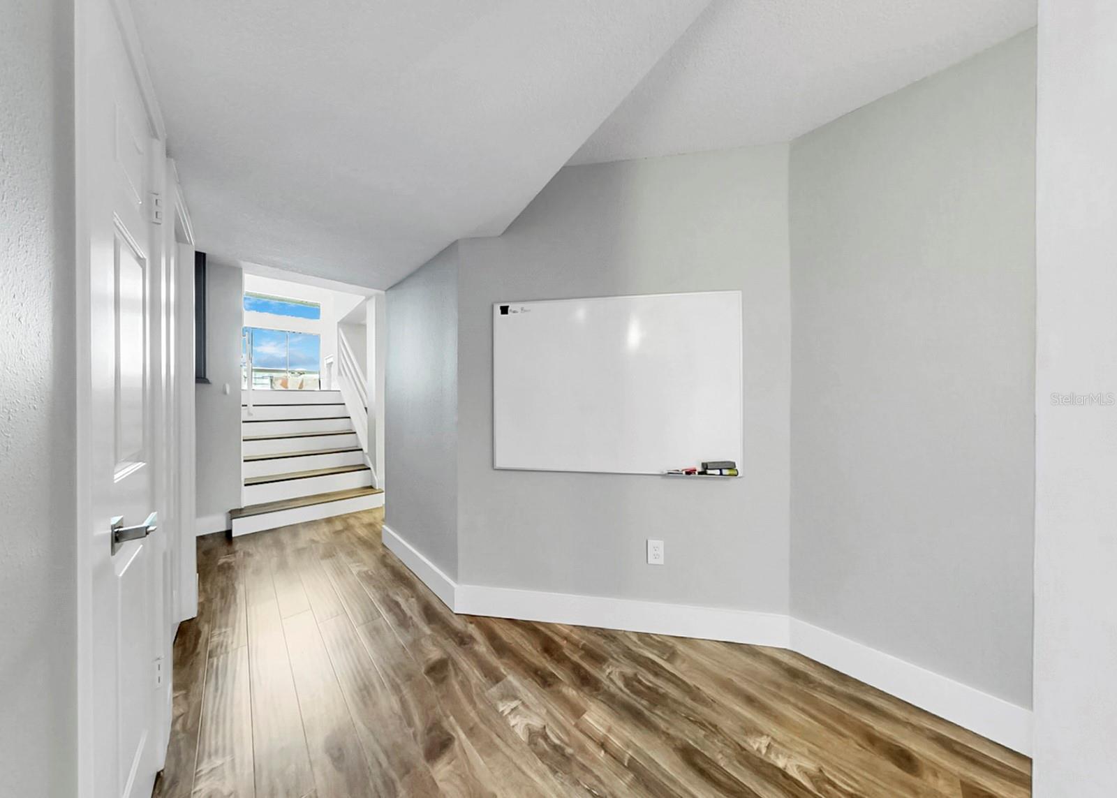 Image 16 of 41 For 6504 Surfside Boulevard 4