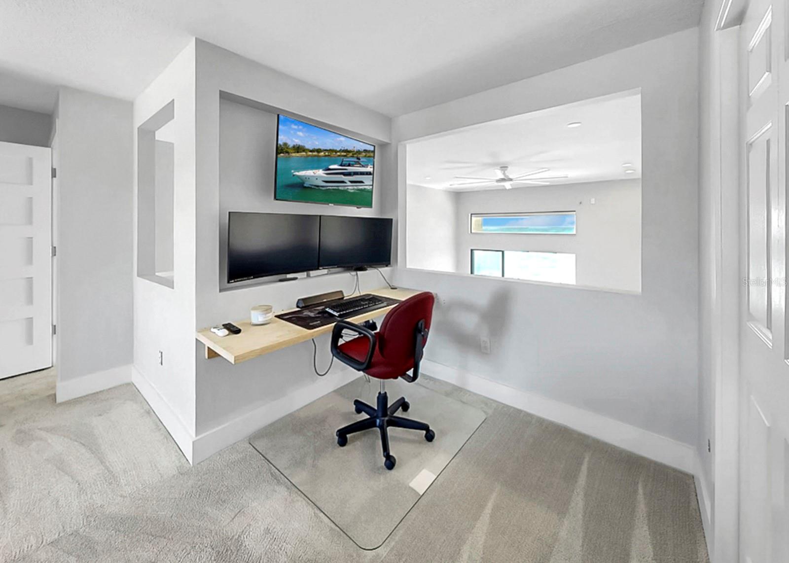 Image 26 of 41 For 6504 Surfside Boulevard 4