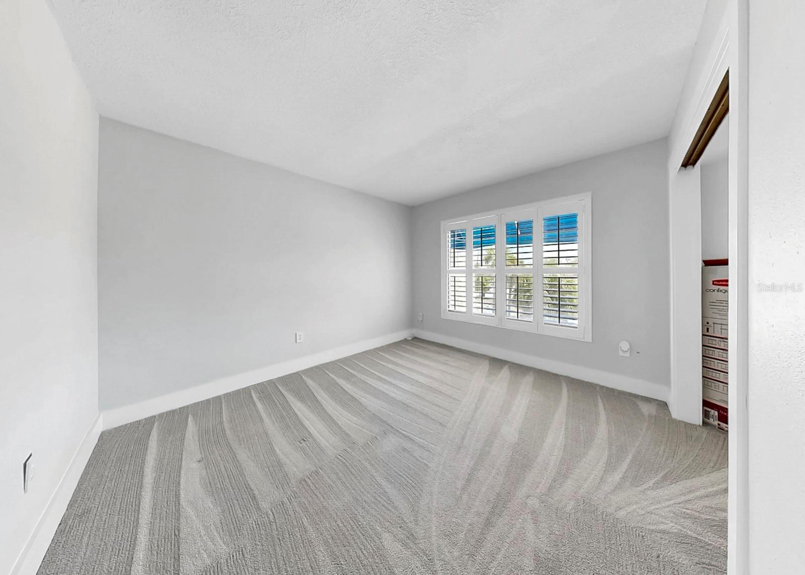 Image 33 of 41 For 6504 Surfside Boulevard 4