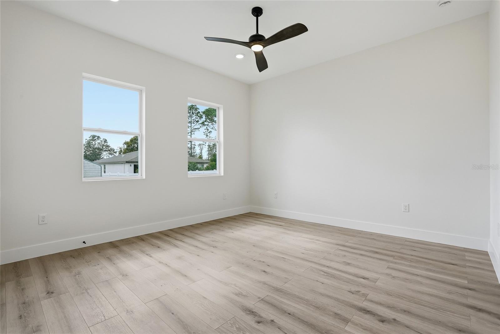 Image 15 of 37 For 11256 Salters Street