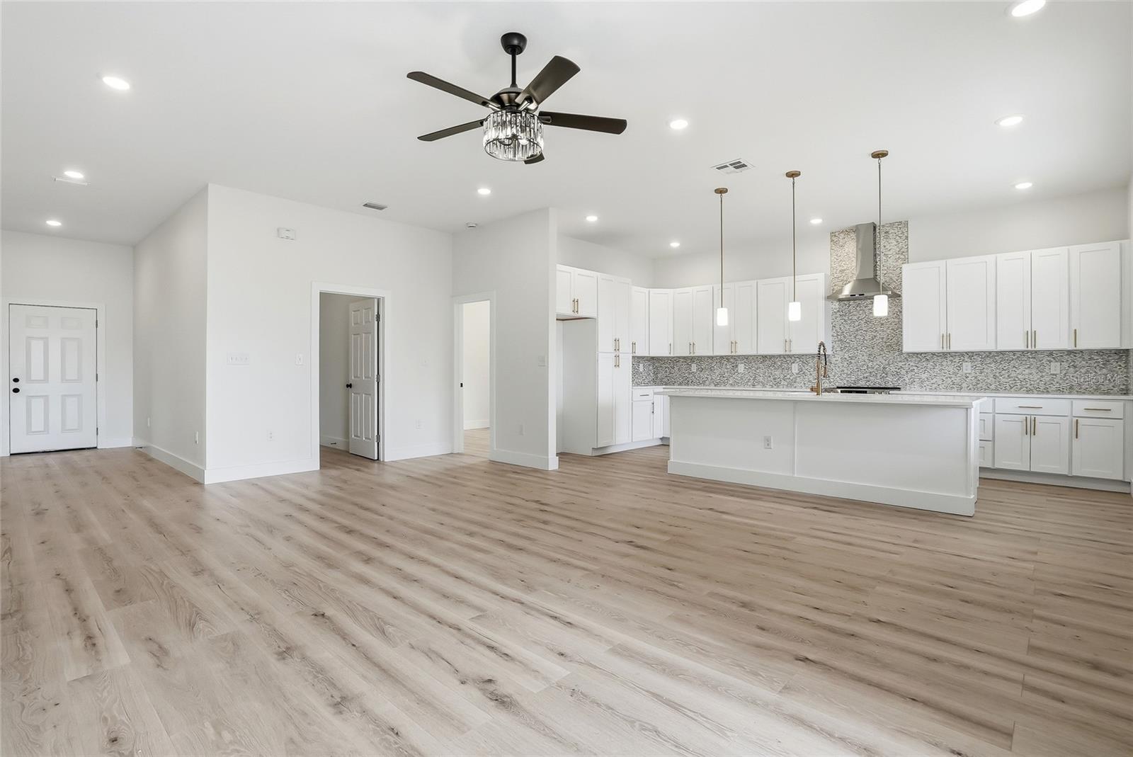 Image 6 of 37 For 11256 Salters Street