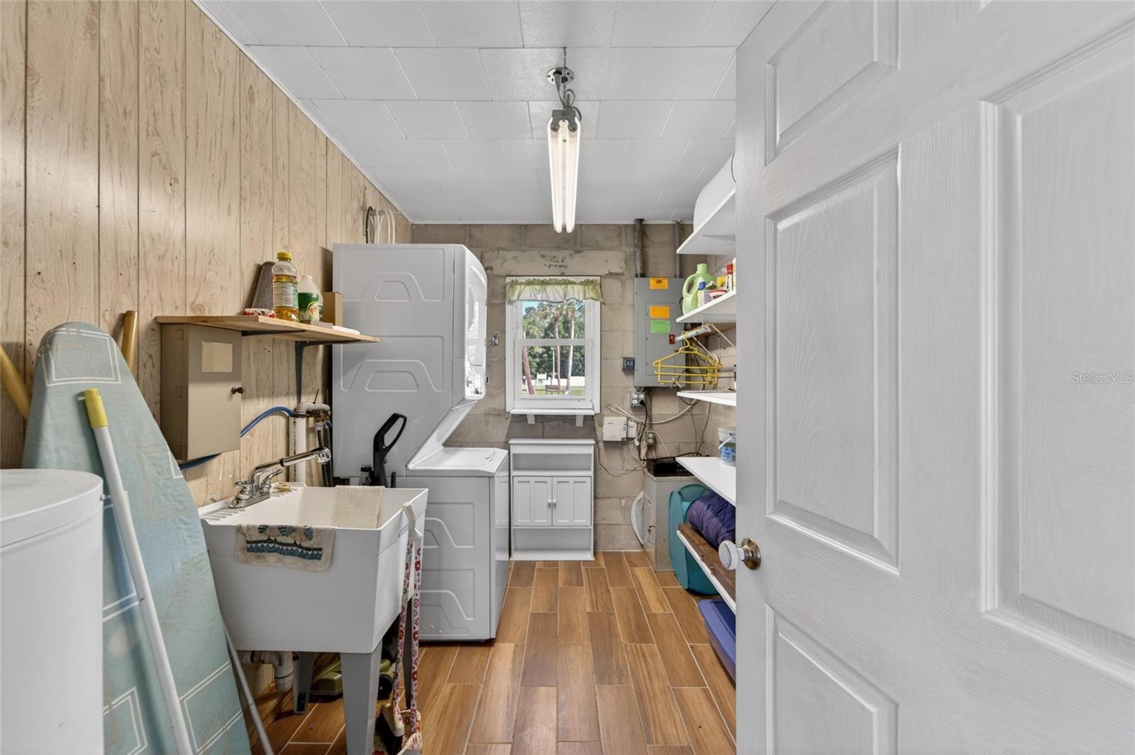 Image 10 of 65 For 39407 Rockford Avenue