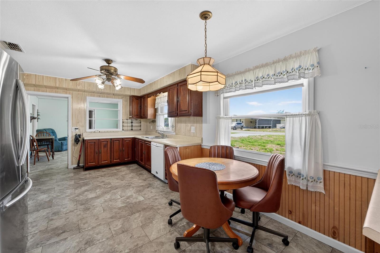 Image 20 of 65 For 39407 Rockford Avenue