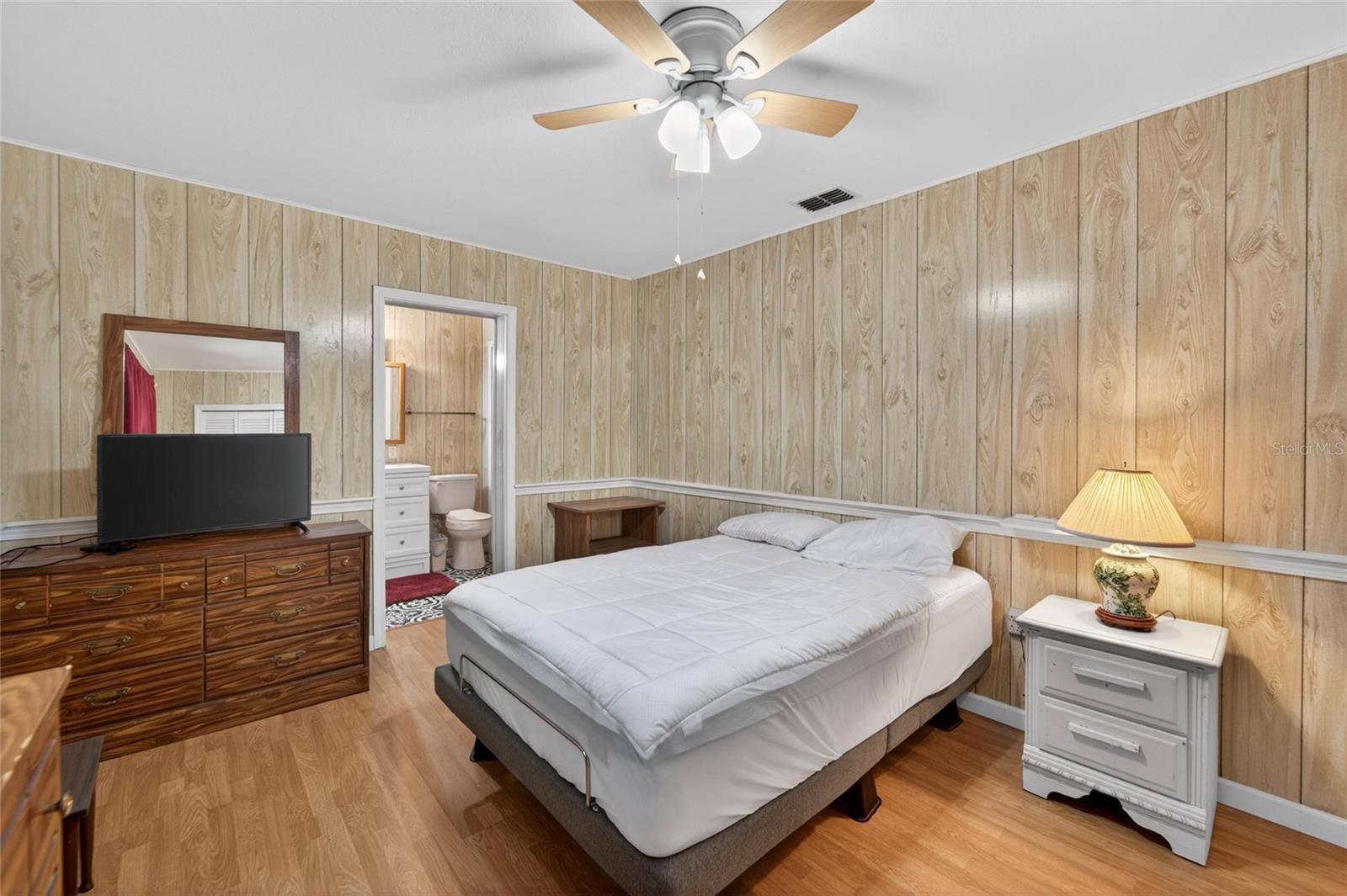 Image 28 of 65 For 39407 Rockford Avenue