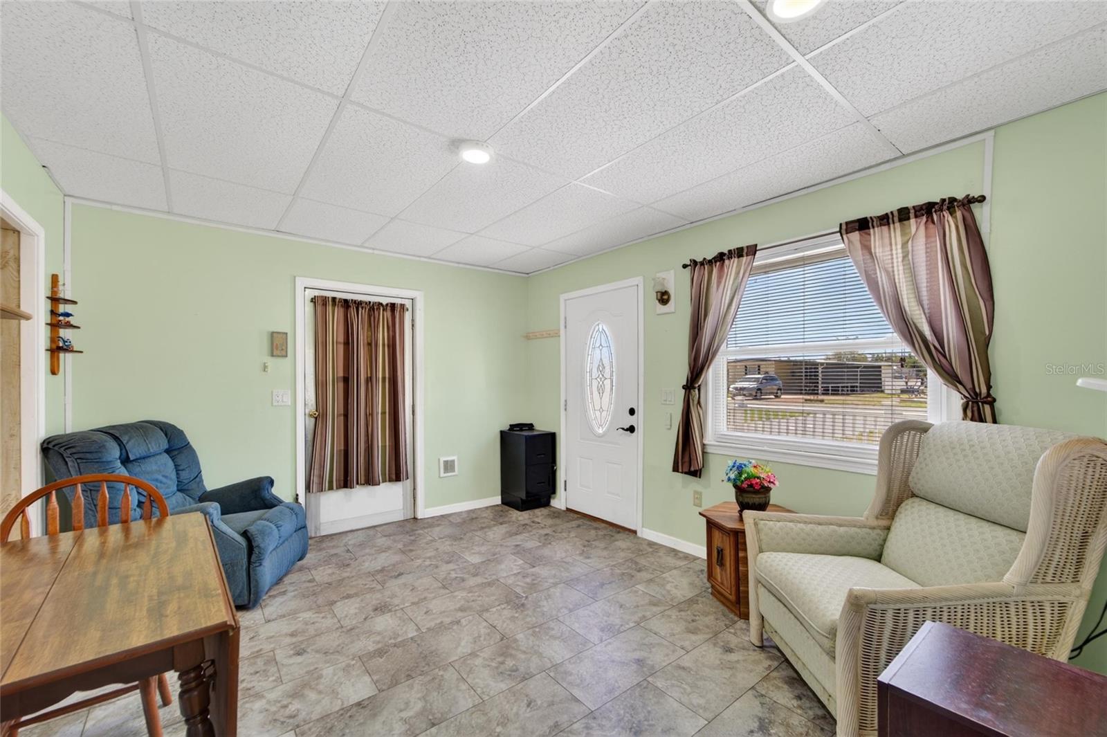 Image 9 of 65 For 39407 Rockford Avenue