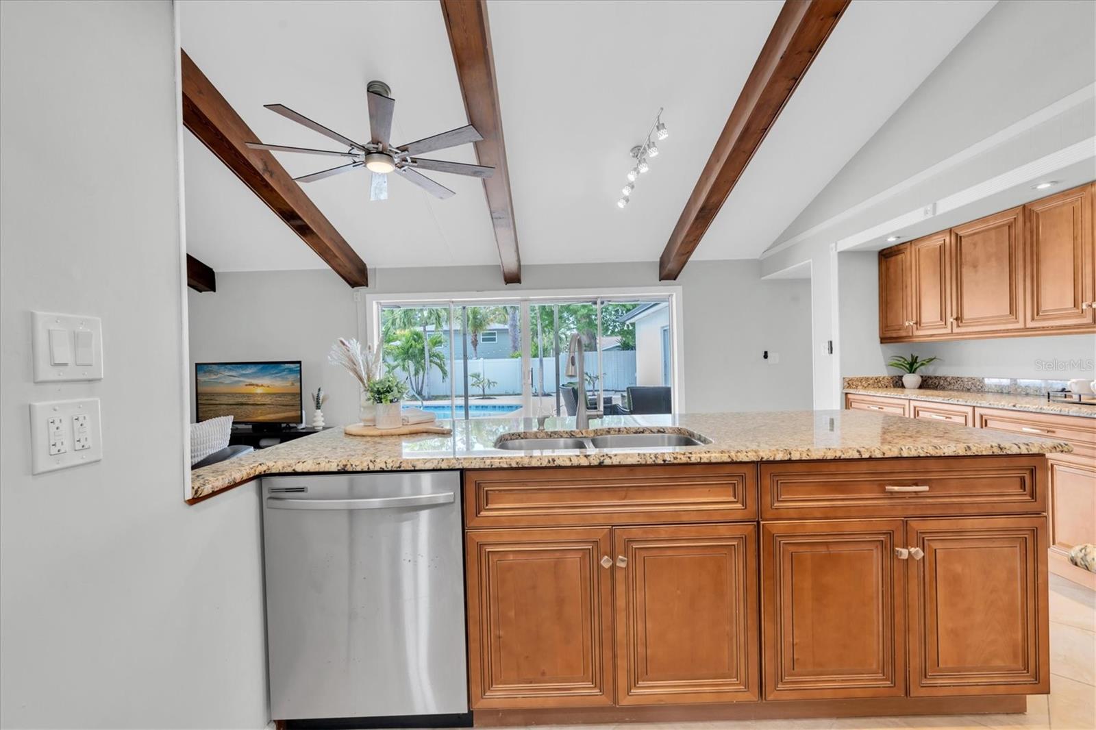 Image 16 of 44 For 14254 84th Terrace