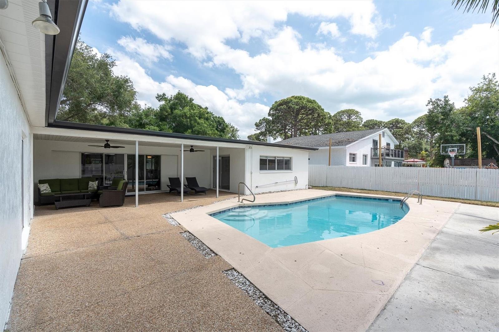 Image 38 of 44 For 14254 84th Terrace