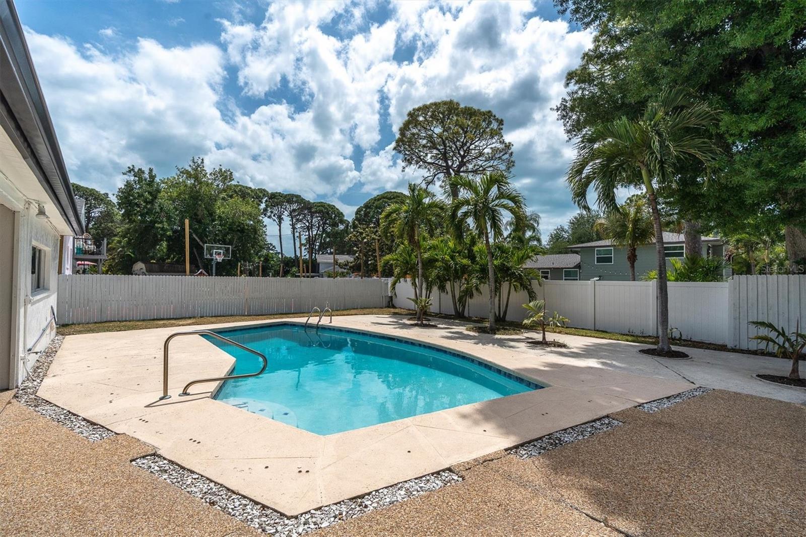 Image 40 of 44 For 14254 84th Terrace