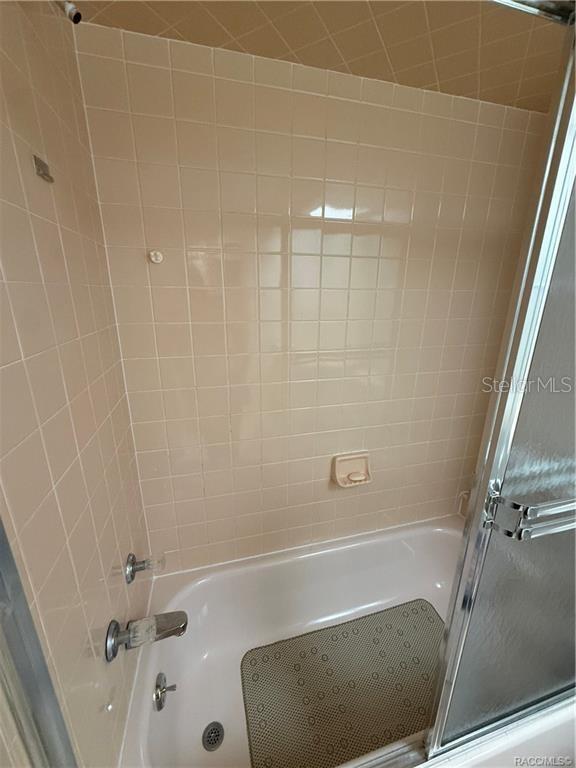 Image 23 of 42 For 838 Bogart Court