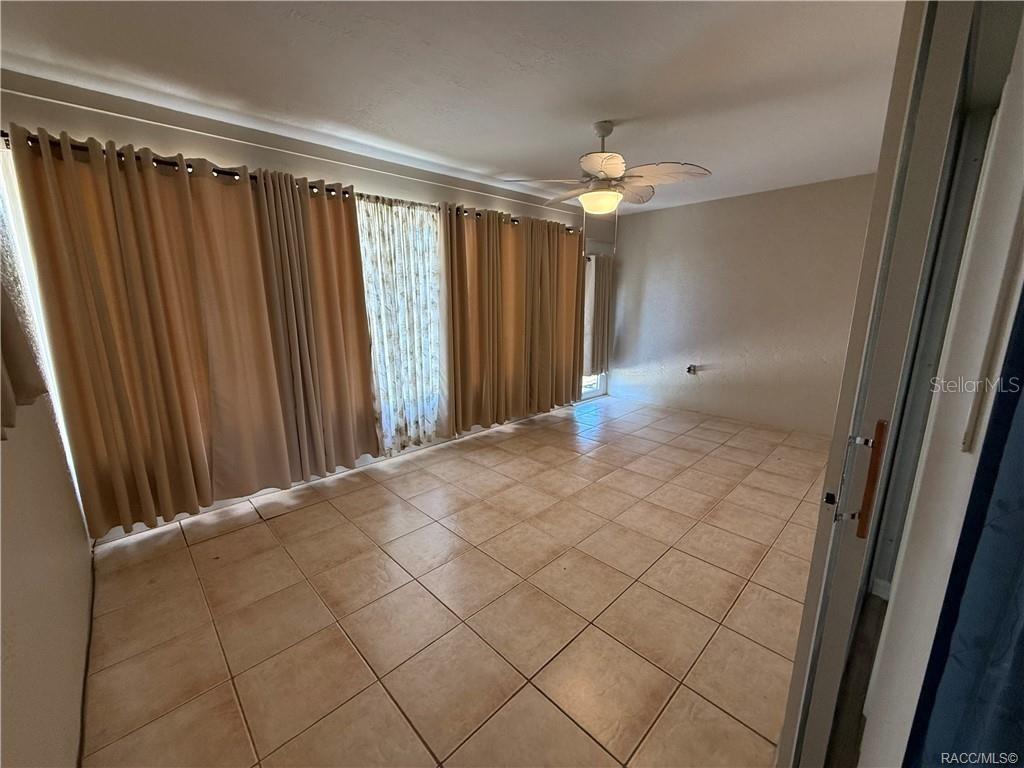 Image 26 of 42 For 838 Bogart Court