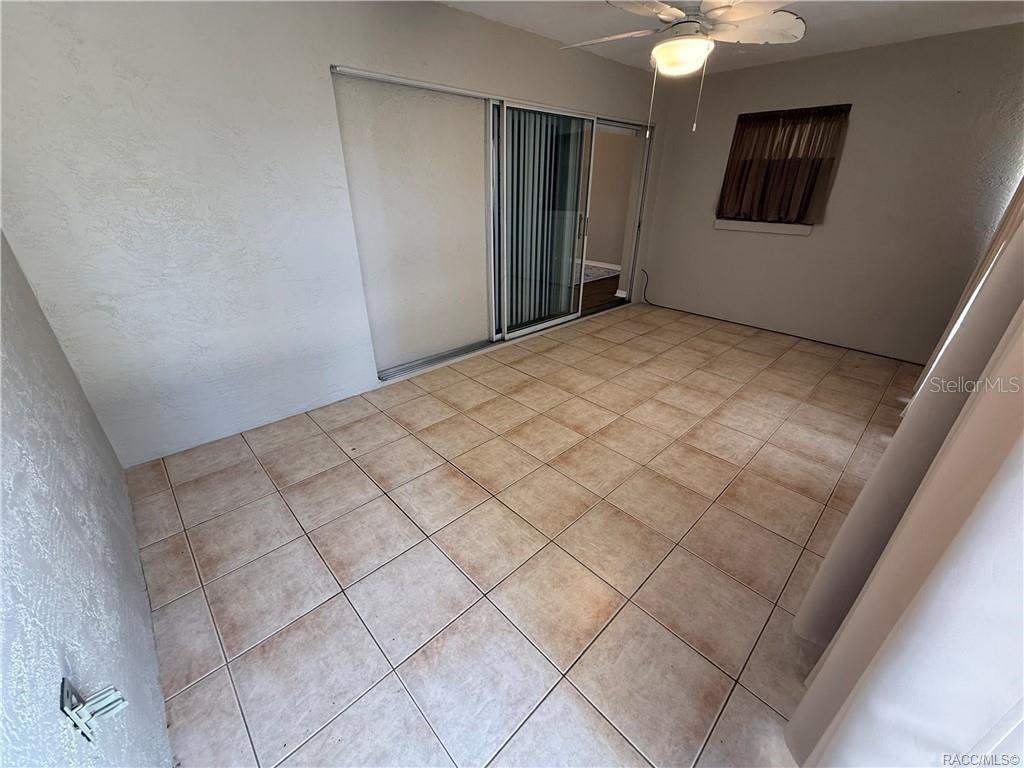 Image 27 of 42 For 838 Bogart Court