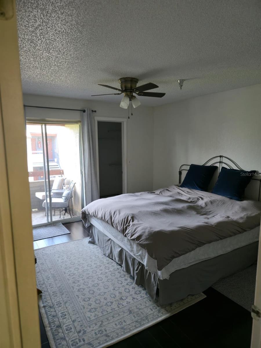 Image 15 of 31 For 10263 Gandy Boulevard N 606