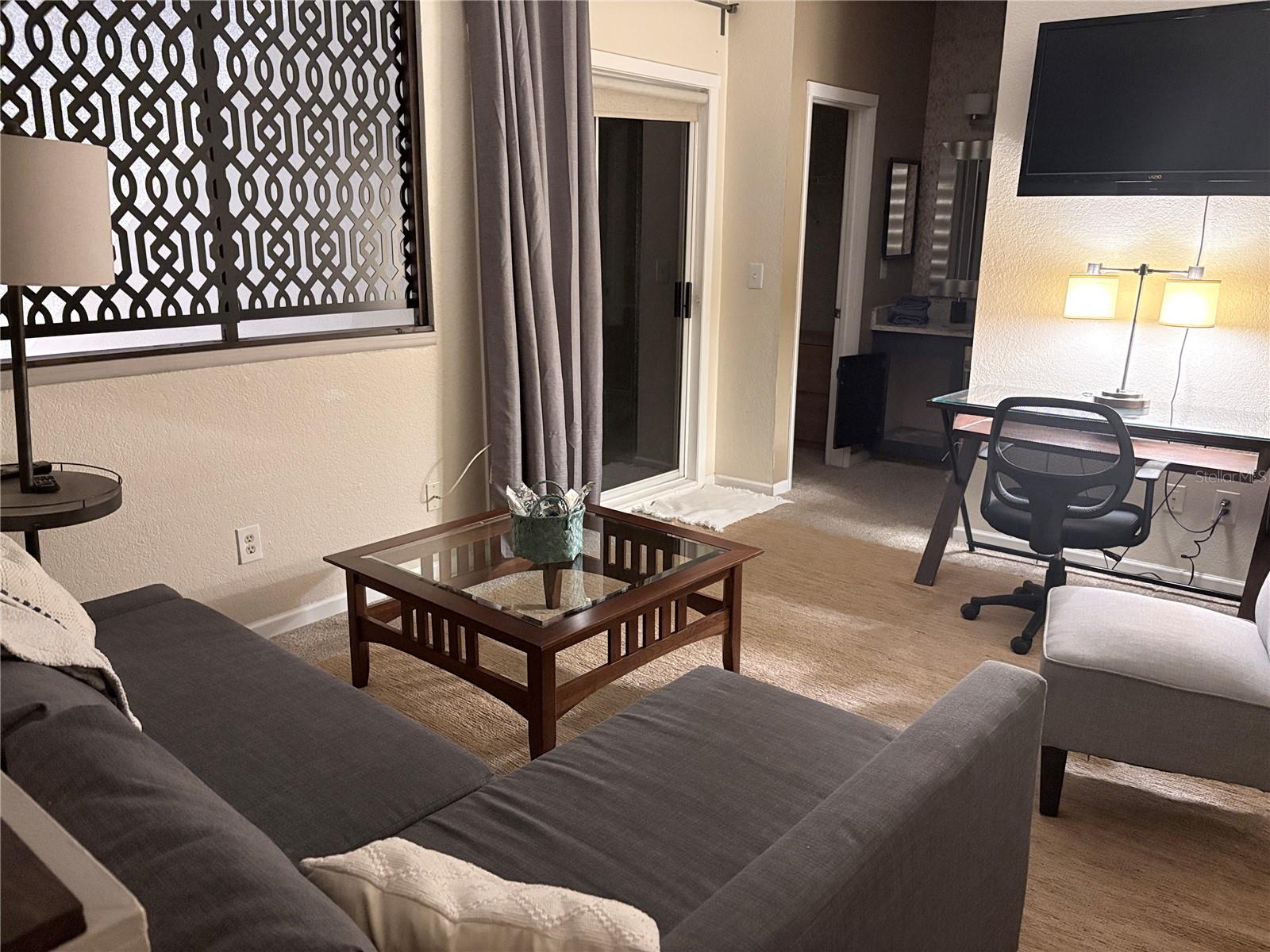 Image 25 of 31 For 10263 Gandy Boulevard N 606