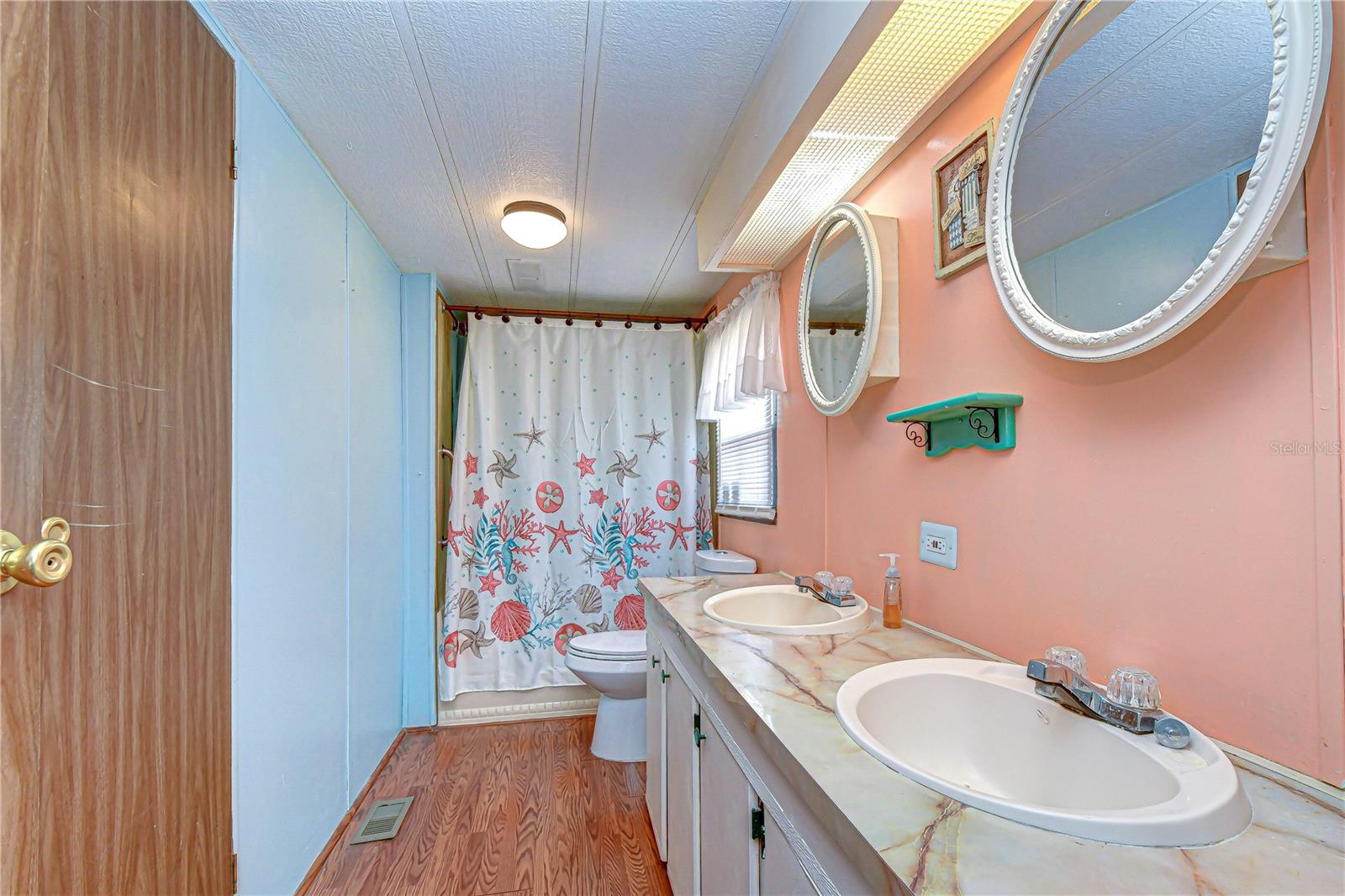 Image 25 of 47 For 3934 Sarah Drive