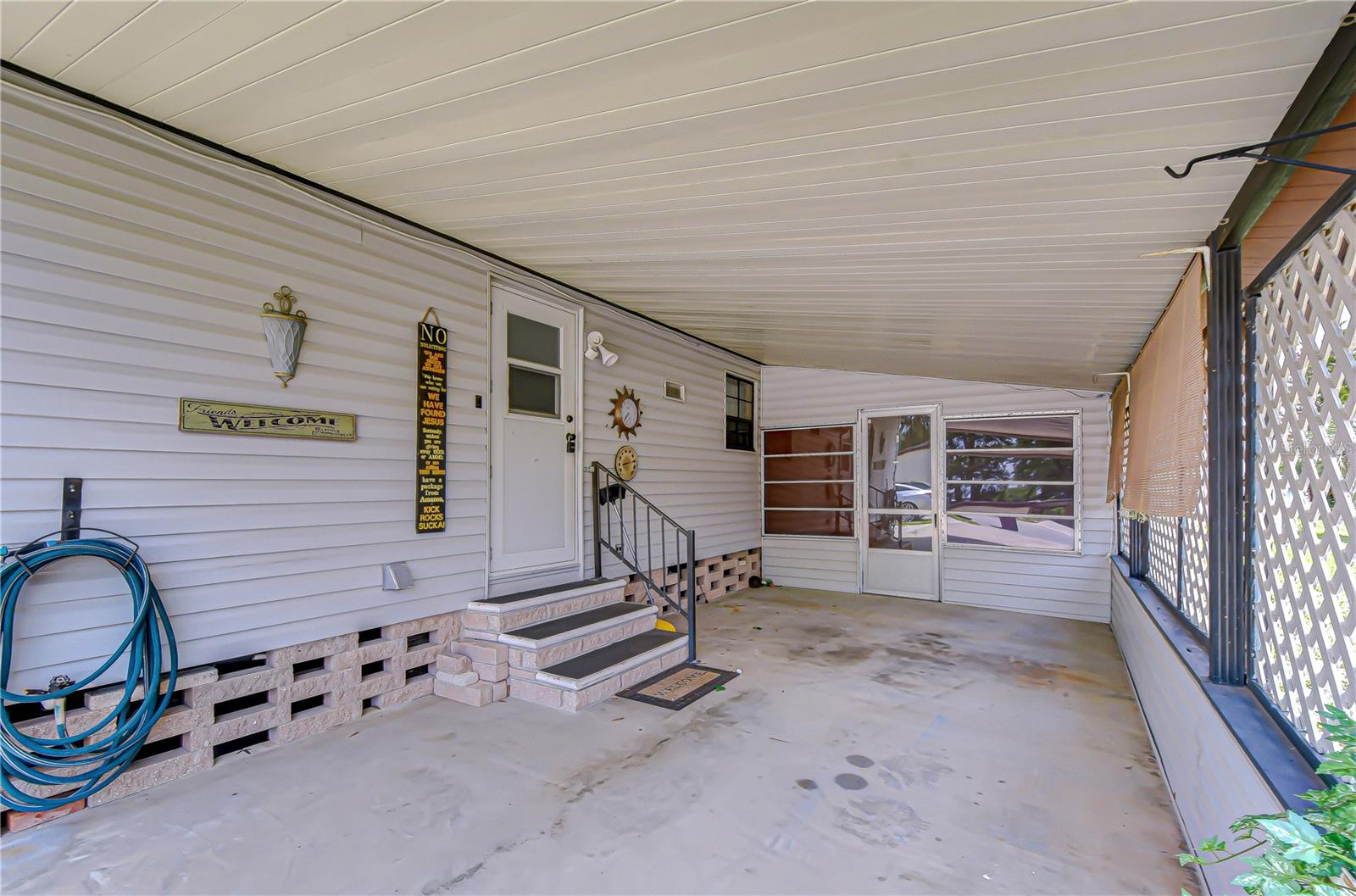 Image 37 of 47 For 3934 Sarah Drive