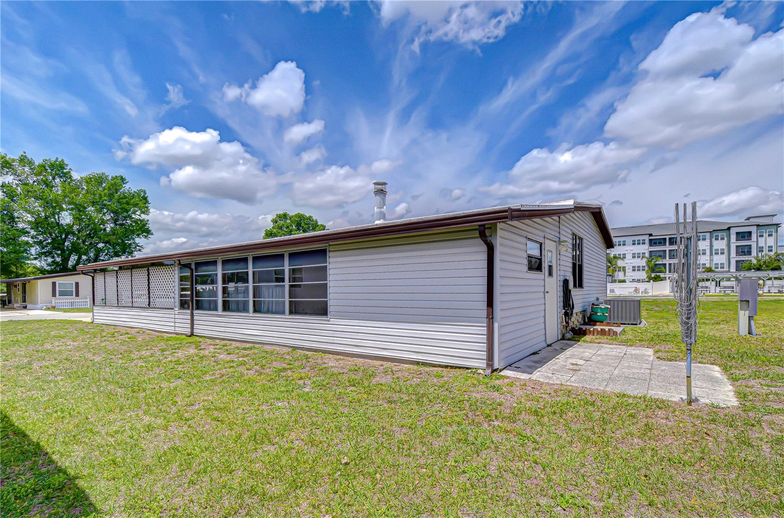 Image 39 of 47 For 3934 Sarah Drive