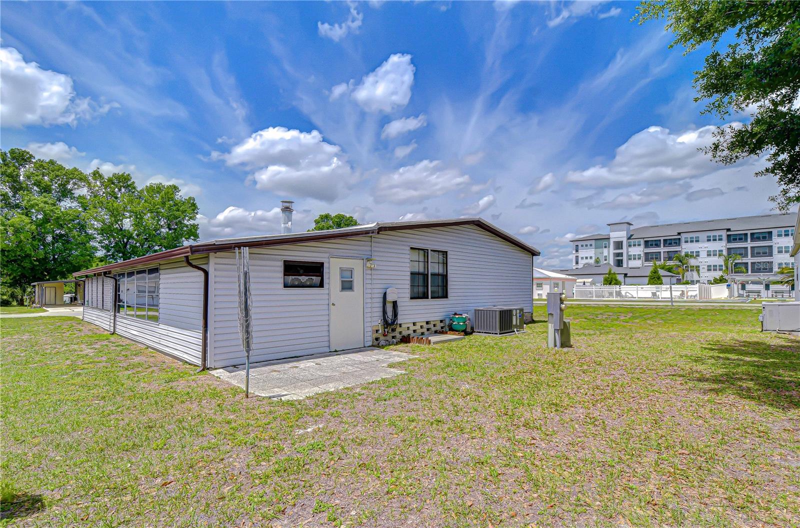 Image 43 of 47 For 3934 Sarah Drive