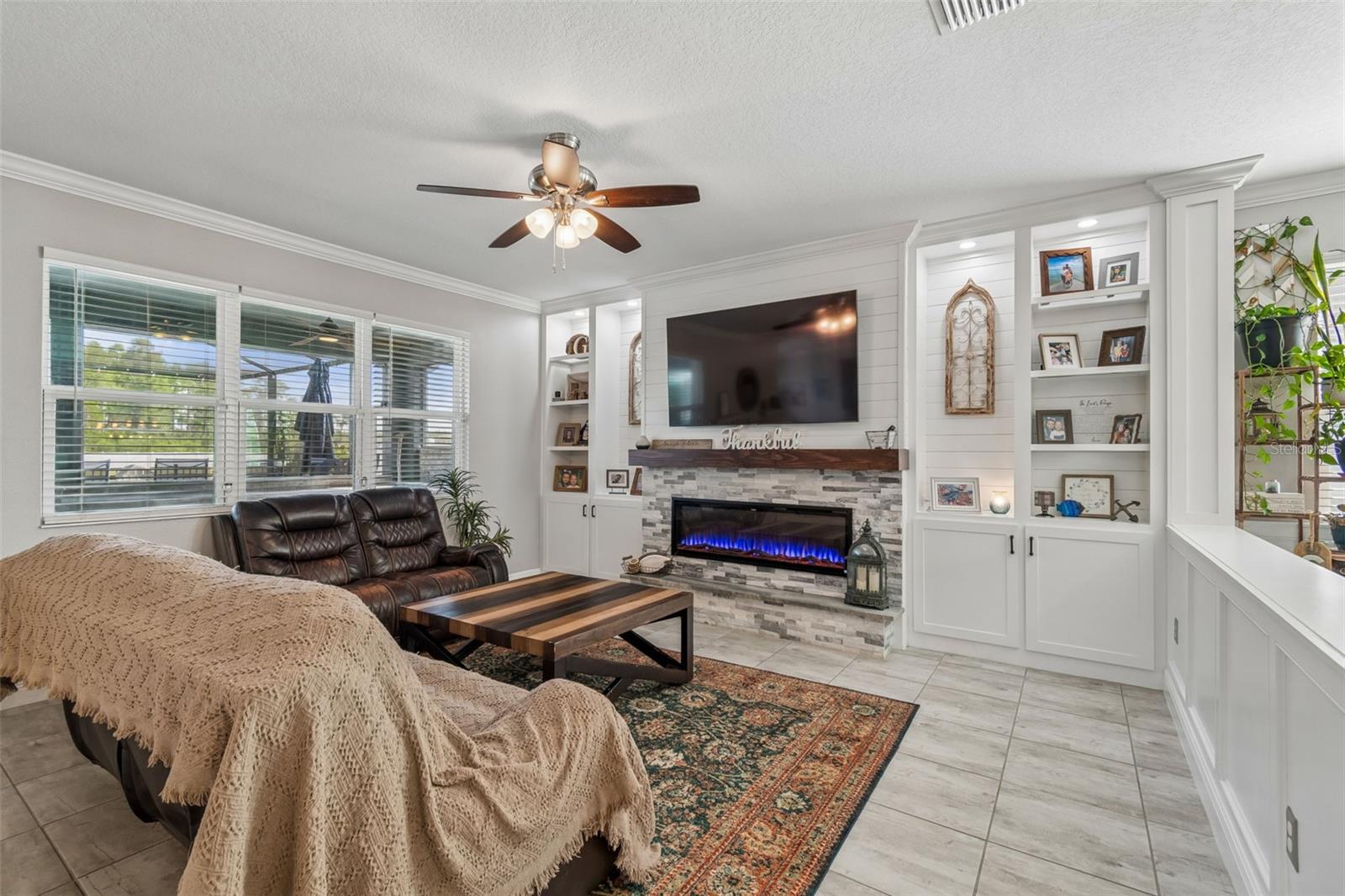 Image 11 of 100 For 12312 Lake Blvd