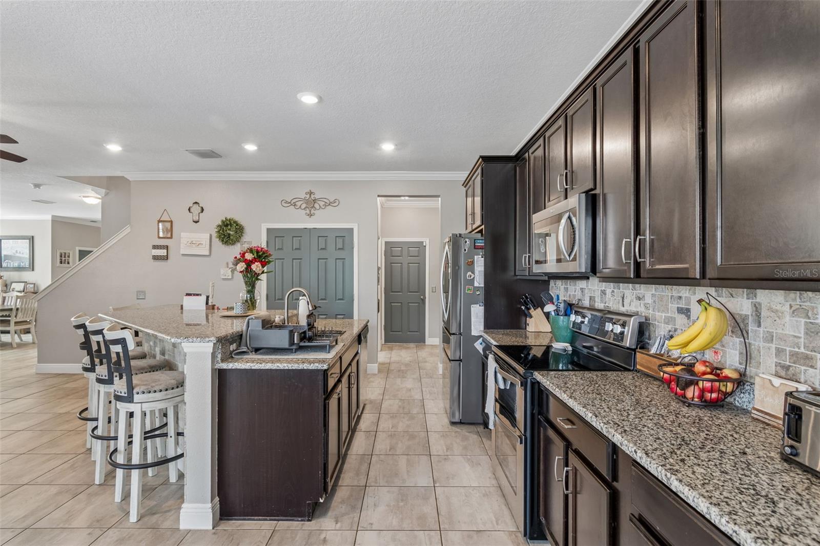 Image 18 of 100 For 12312 Lake Blvd