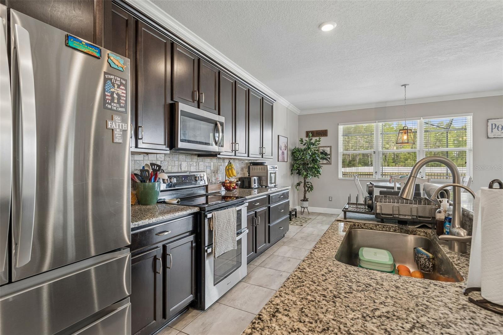 Image 21 of 100 For 12312 Lake Blvd