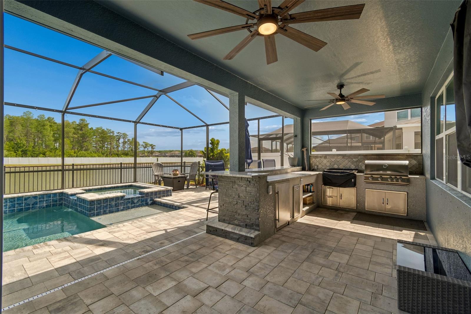 Image 26 of 100 For 12312 Lake Blvd