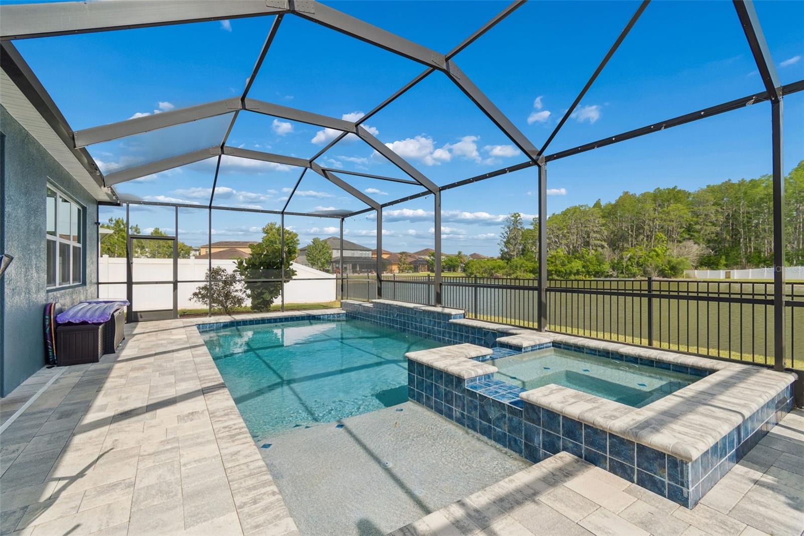 Image 27 of 100 For 12312 Lake Blvd