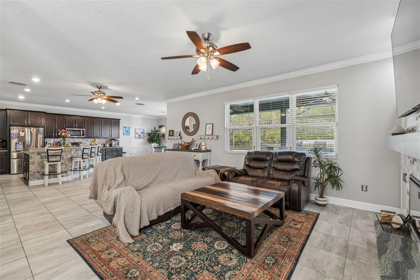 Image 44 of 100 For 12312 Lake Blvd