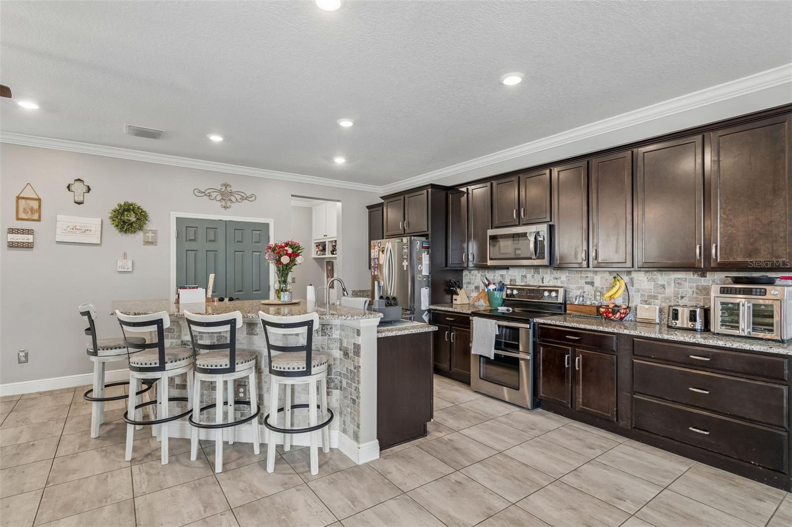 Image 45 of 100 For 12312 Lake Blvd