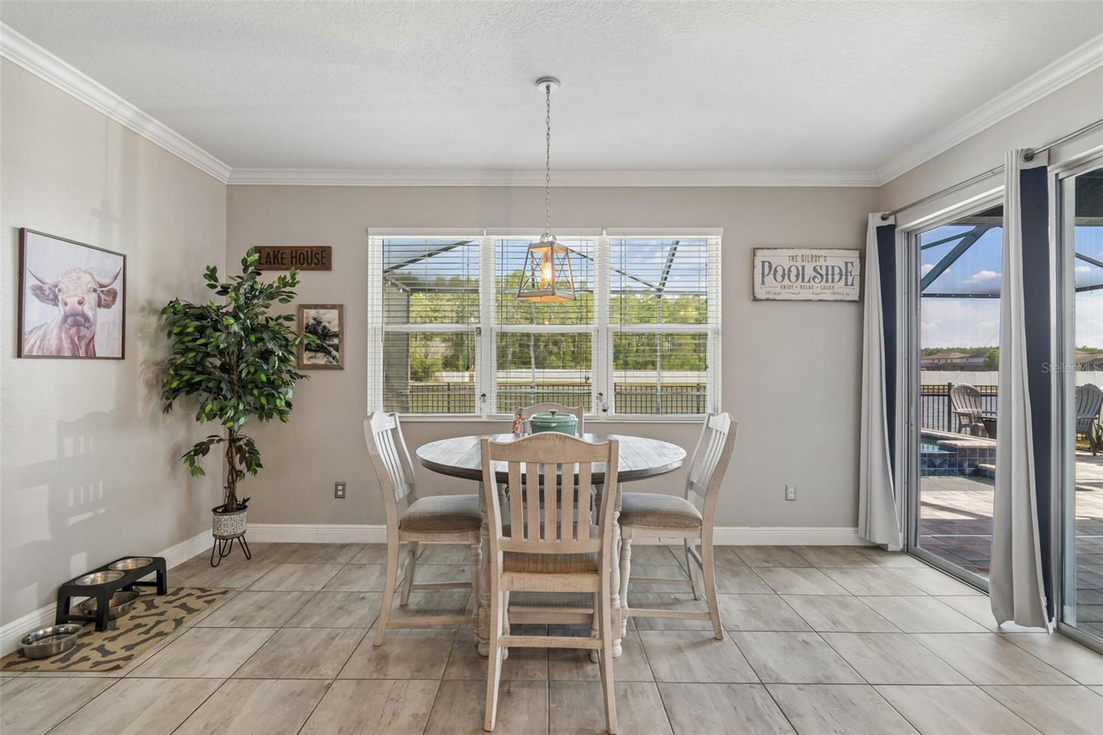 Image 49 of 100 For 12312 Lake Blvd