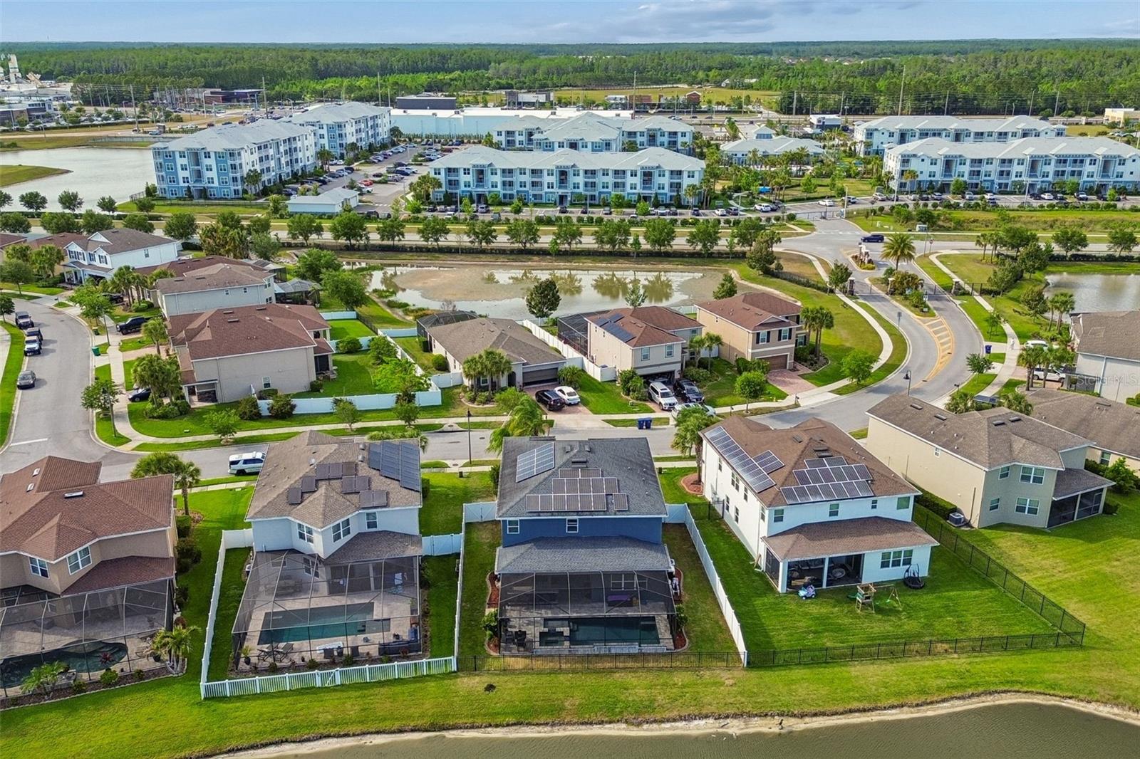 Image 63 of 100 For 12312 Lake Blvd