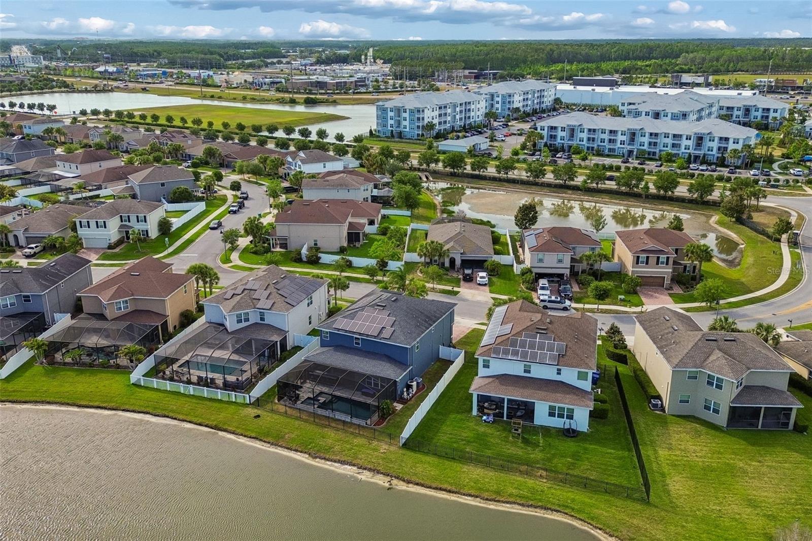 Image 64 of 100 For 12312 Lake Blvd