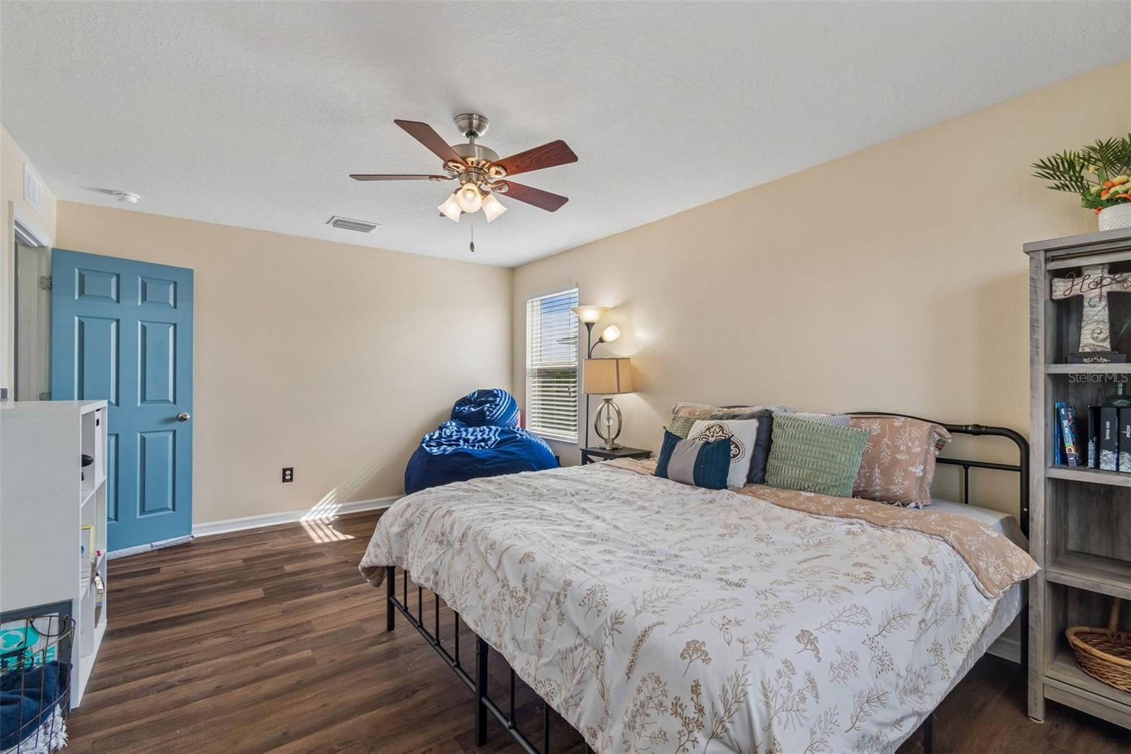 Image 73 of 100 For 12312 Lake Blvd