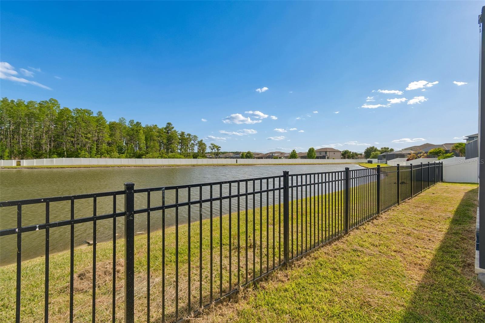 Image 89 of 100 For 12312 Lake Blvd