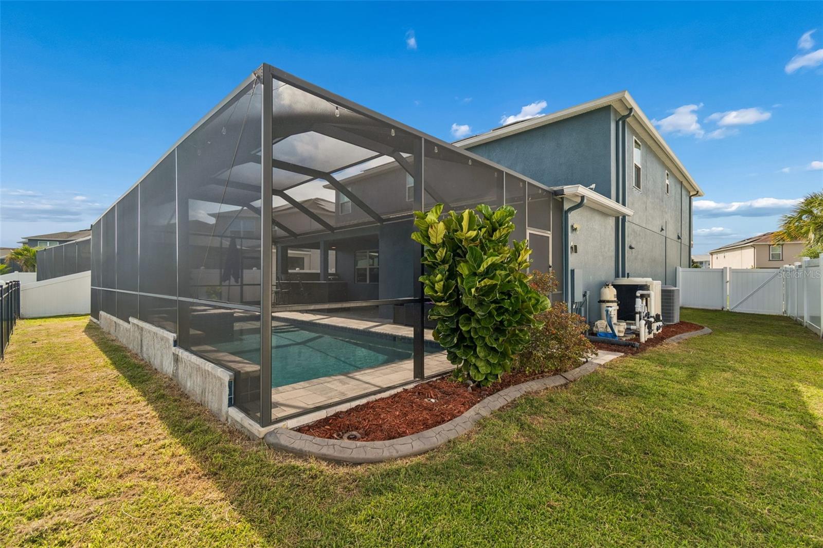 Image 90 of 100 For 12312 Lake Blvd