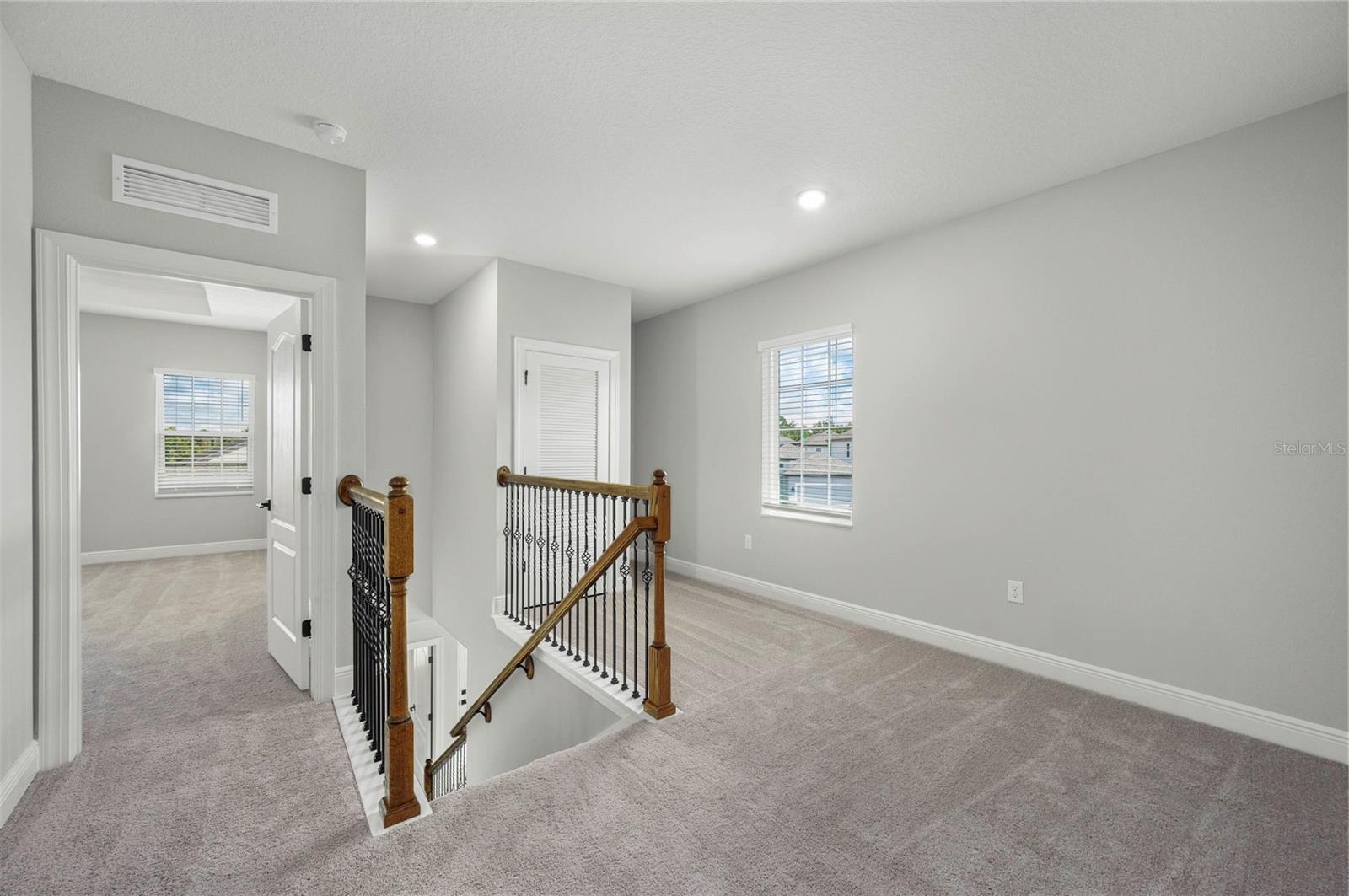 Image 4 of 9 For 7883 Somersworth Drive