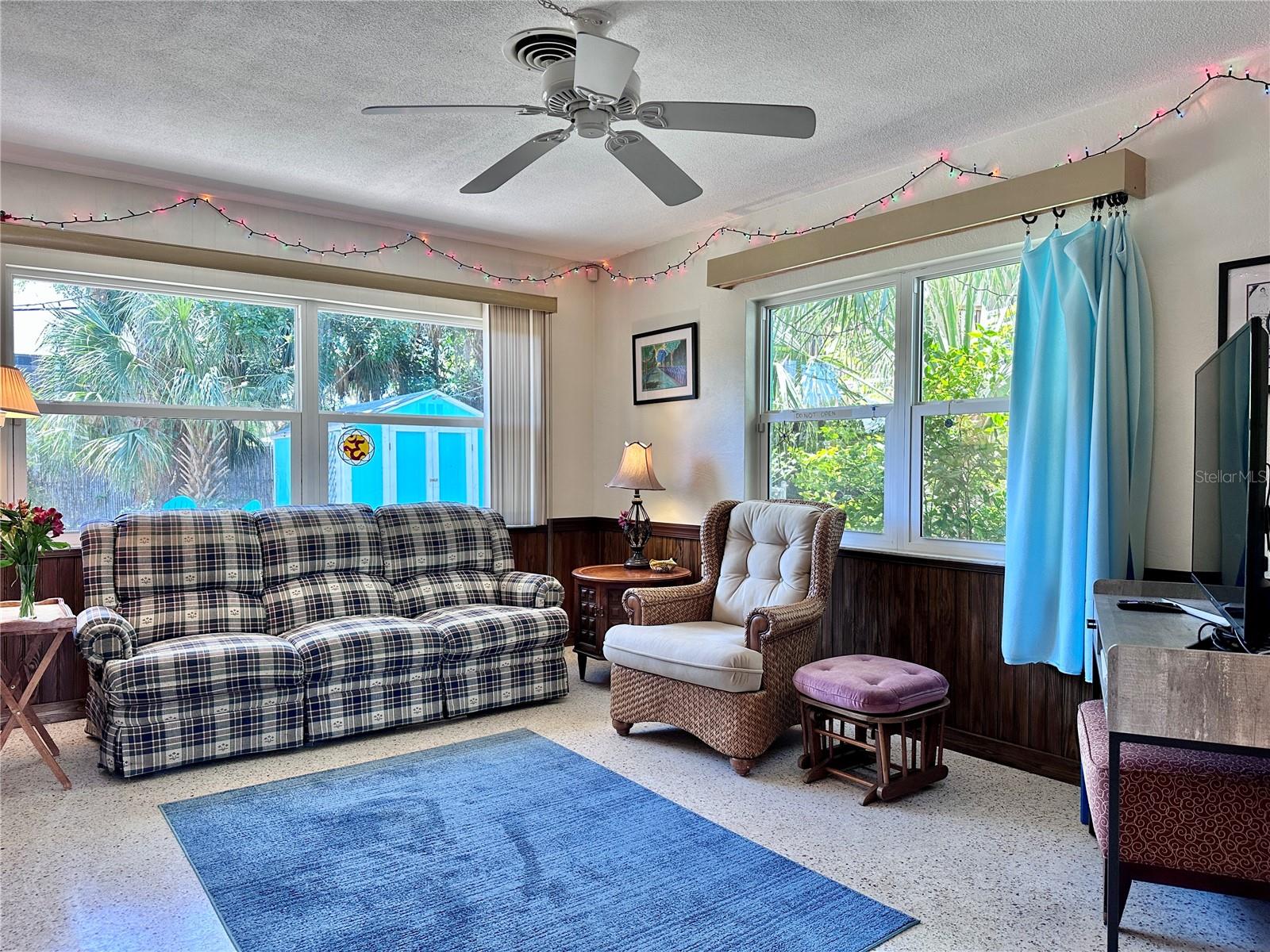 Image 11 of 17 For 5868 26th Avenue S