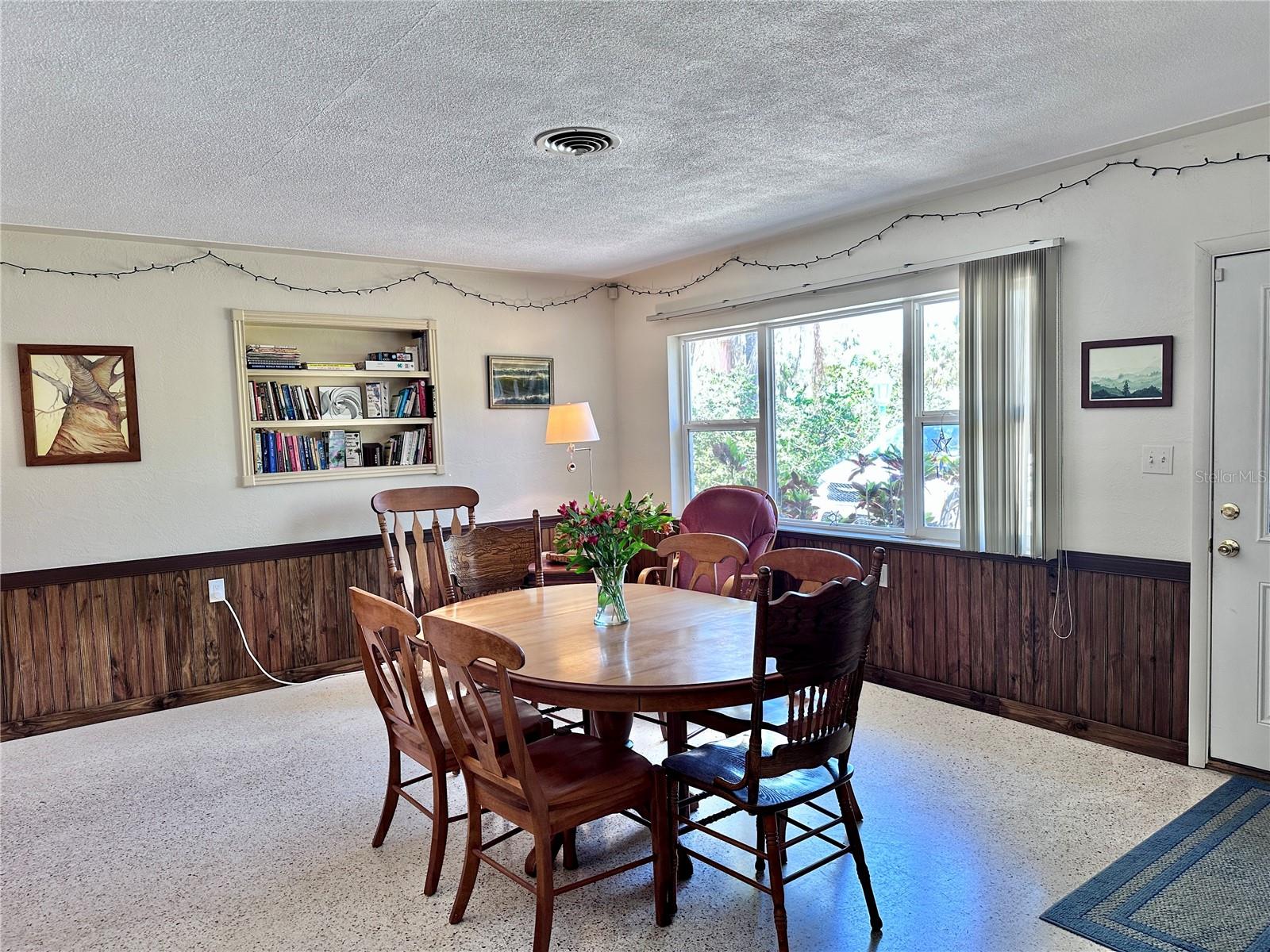 Image 4 of 17 For 5868 26th Avenue S