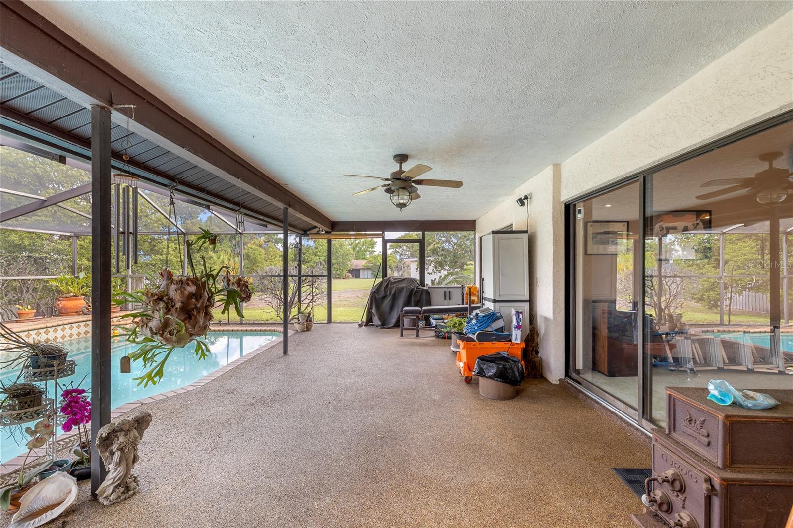 Image 32 of 57 For 2008 Sycamore Lane