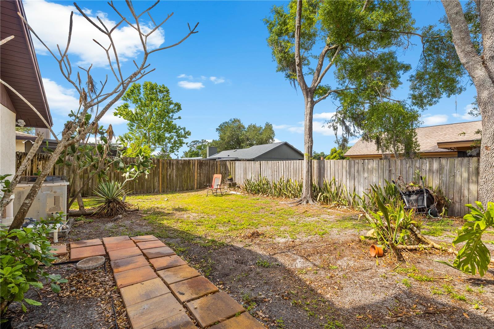 Image 38 of 57 For 2008 Sycamore Lane